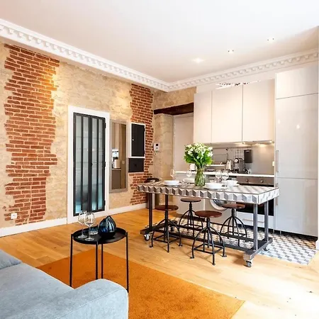 # République # Paris2 # Chatelêt # 2bedrooms *